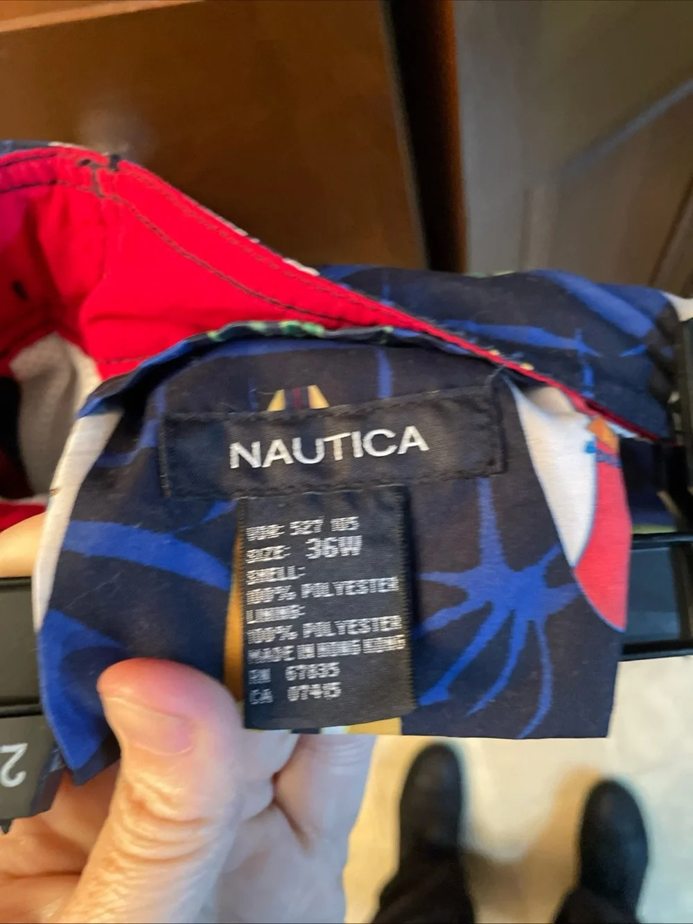 NICE Nautica mens swim shorts . Waist size 36